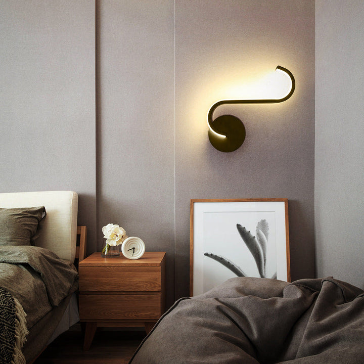 AluGlow – Contemporary LED Wall Lamp with Curved Aluminium 8