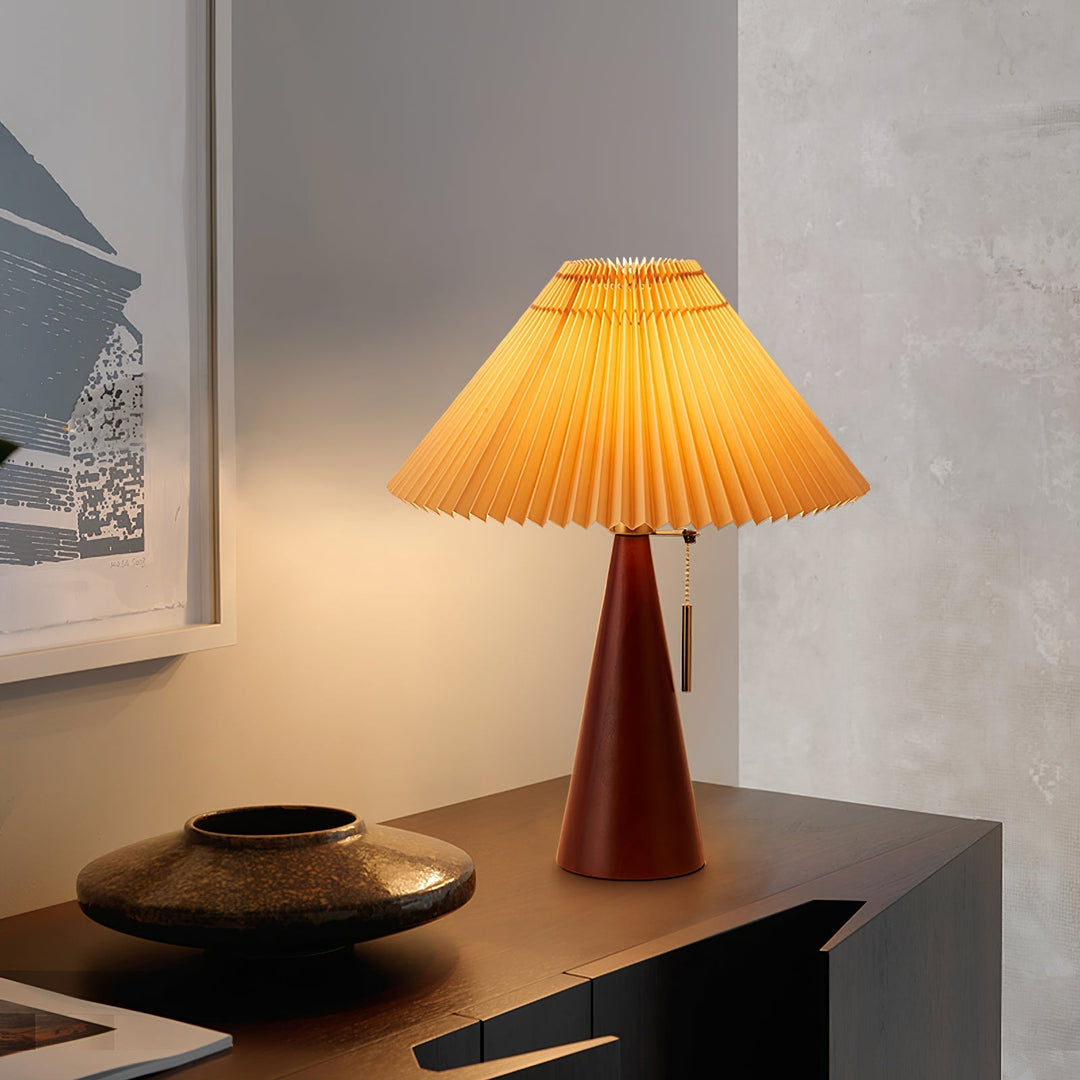AntiqueRadiance – Elegant Wood and Metal Table Lamp 3