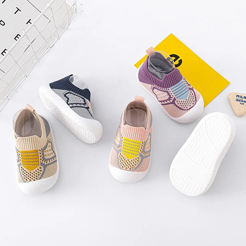 Antislip Baby Schoenen voor Kinderen – Veilig en Comfortabel, Duurzaam Materiaal, Geschikt voor Binnen en Buiten, Maten 18-24 Maanden 2