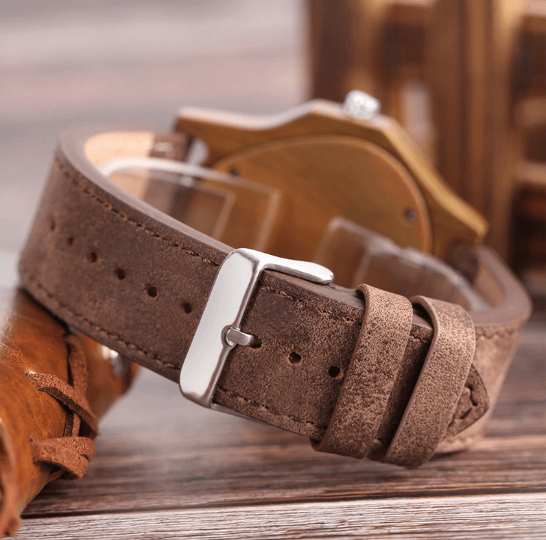 BambooTime | Elegant Natural Bamboo Quartz Wristwatch with Leather Strap 3
