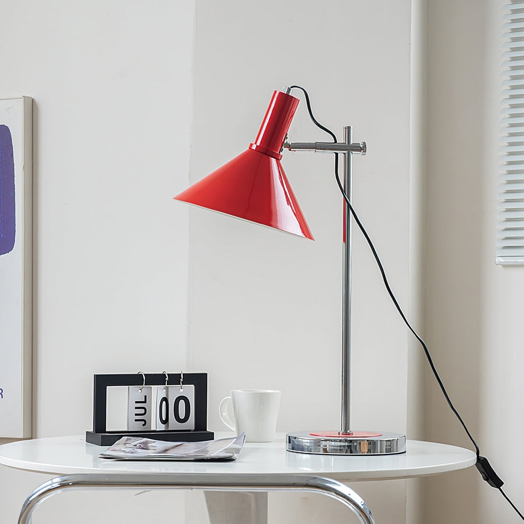 BeamAura - Sleek Table Lamp 5