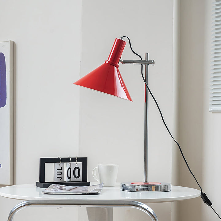 BeamAura - Sleek Table Lamp 5