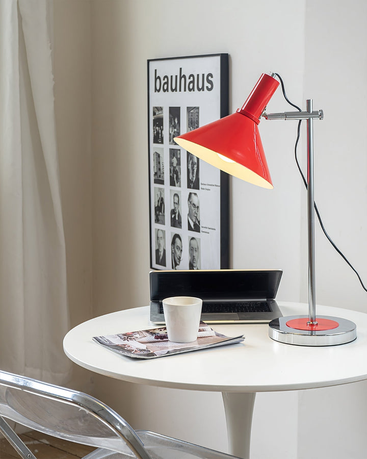 BeamAura - Sleek Table Lamp 7