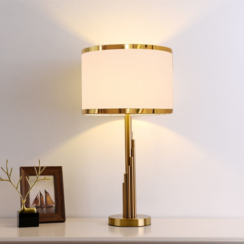 BeamLux – Stylish Desk Lamp with a Touch of Modern Luxury 2
