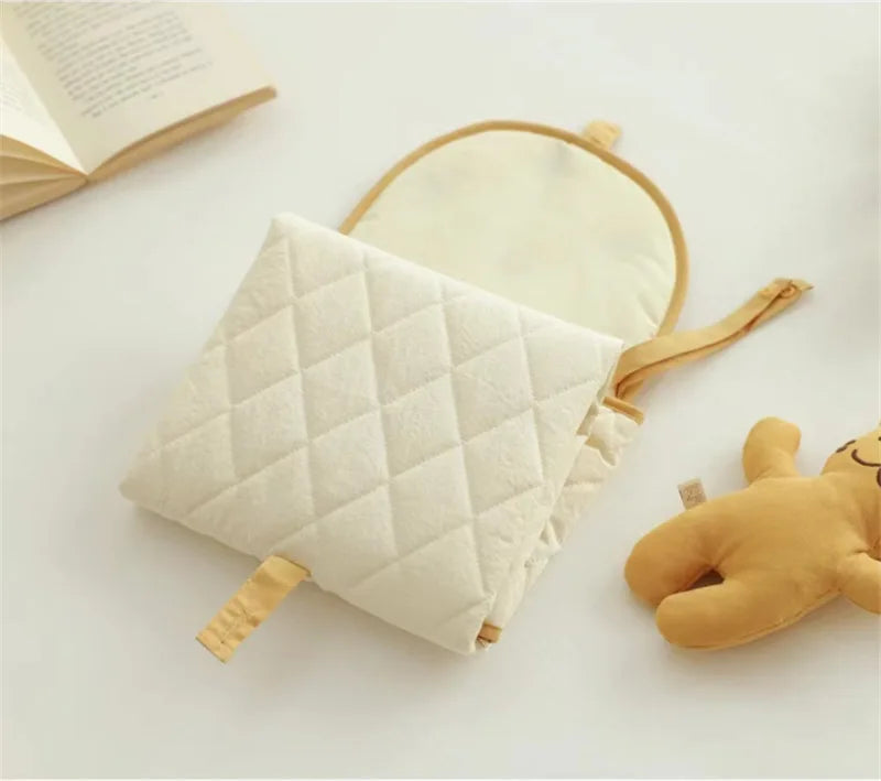 BearFold™ – Foldable Baby Changing Mat – Practical Bear Motif Underlay 5