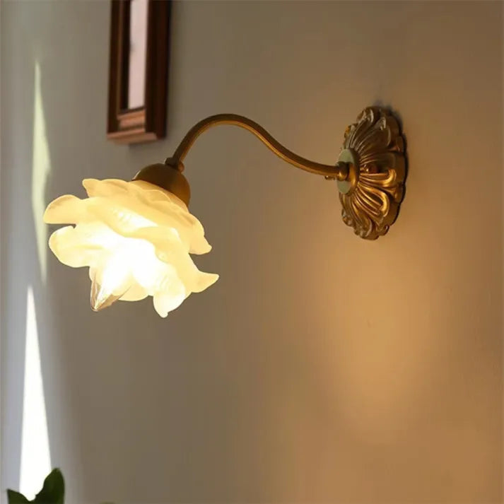 BloomLume – Vintage Flower Glass Wall Light 2