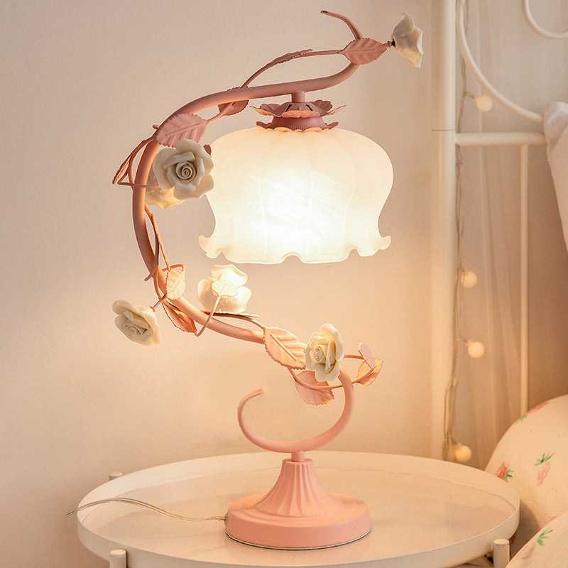 BloomLuxe - Luxe Rose Lamp 2
