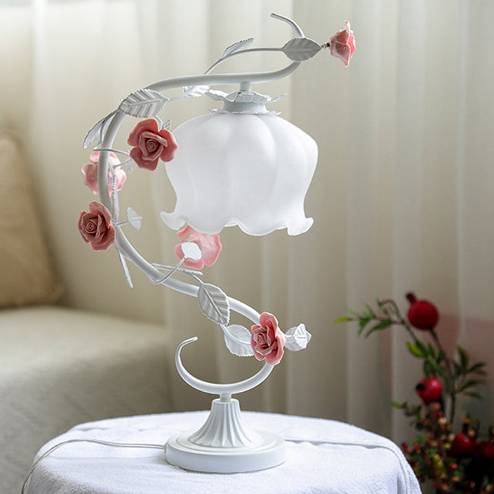 BloomLuxe - Luxe Rose Lamp 3