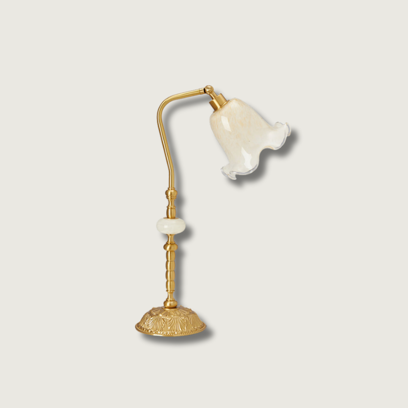 BrassAura – Vintage Floral Table Lamp 0