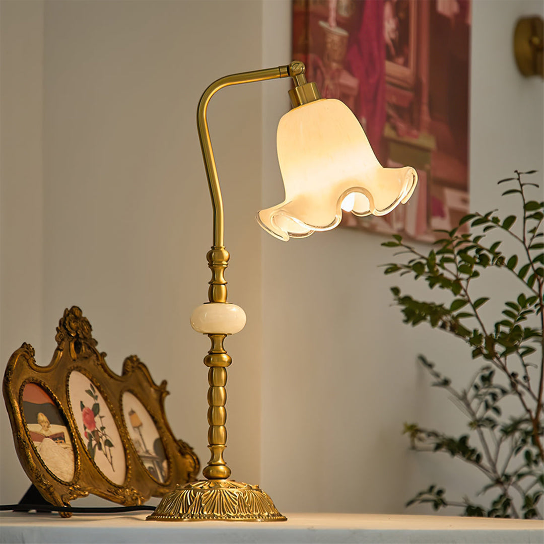 BrassAura – Vintage Floral Table Lamp 5