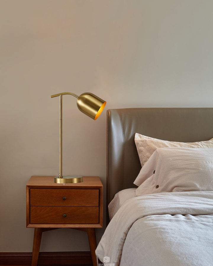 BrassGlow – Timeless Brass Table Lamp with Functional Design 5