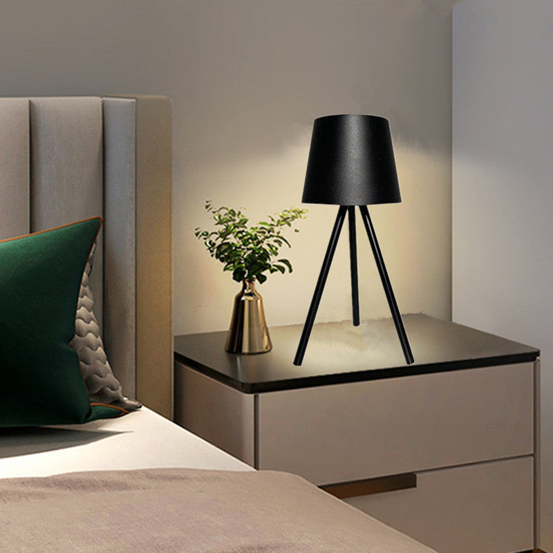 BrightNest - Contemporary Lamp with Flexible Stand 1