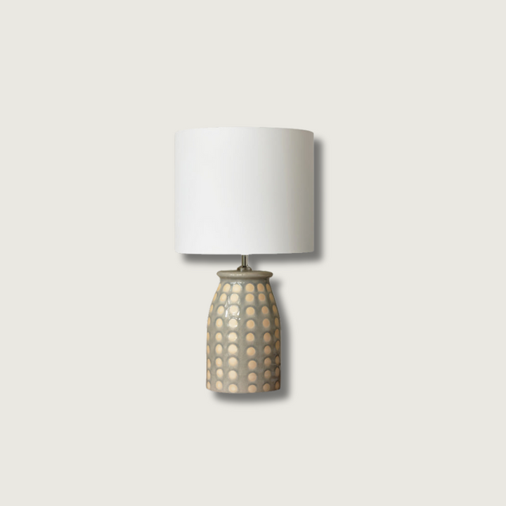 CeramLuxe – Classic Table Lamp with Artistic Touch 0