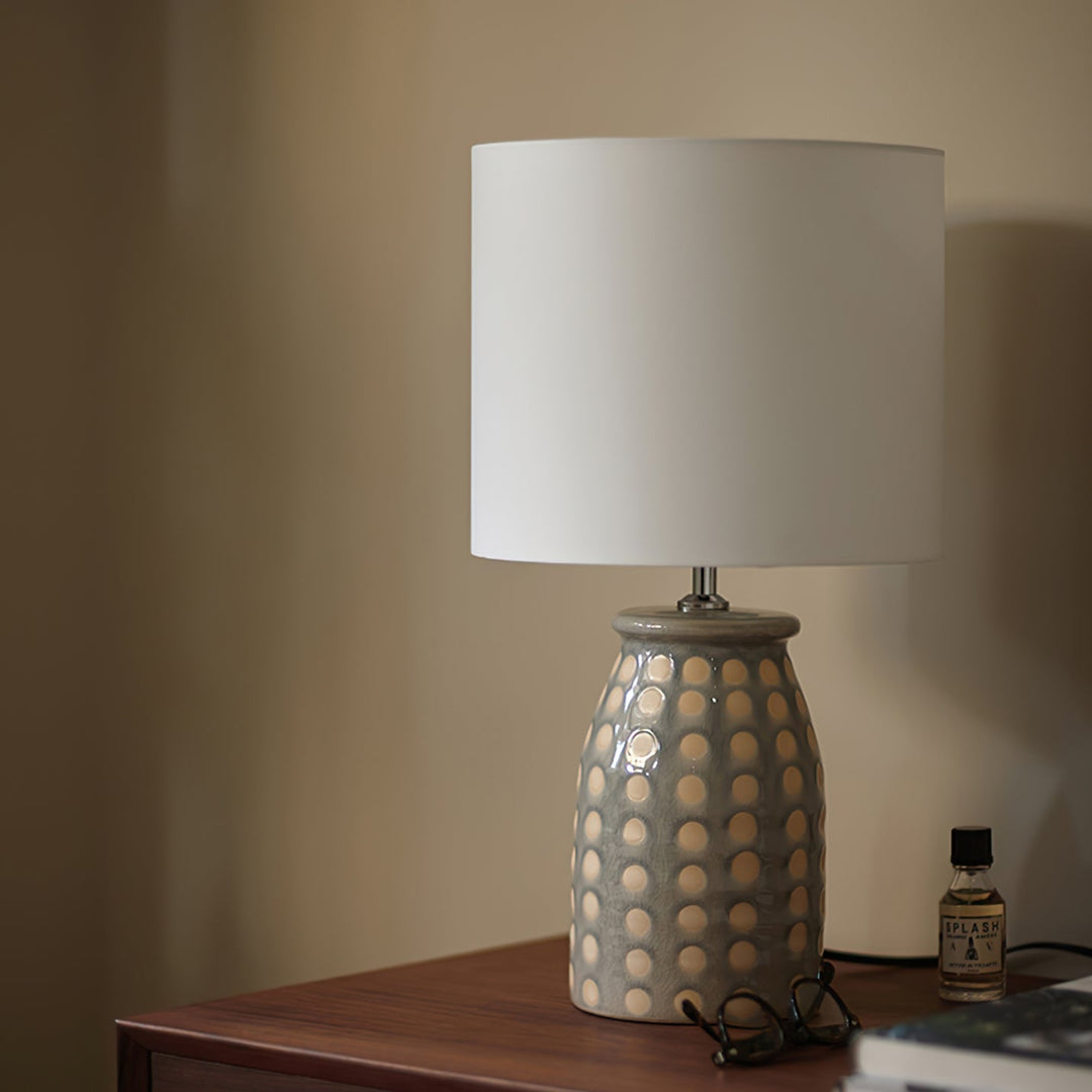 CeramLuxe – Classic Table Lamp with Artistic Touch 1
