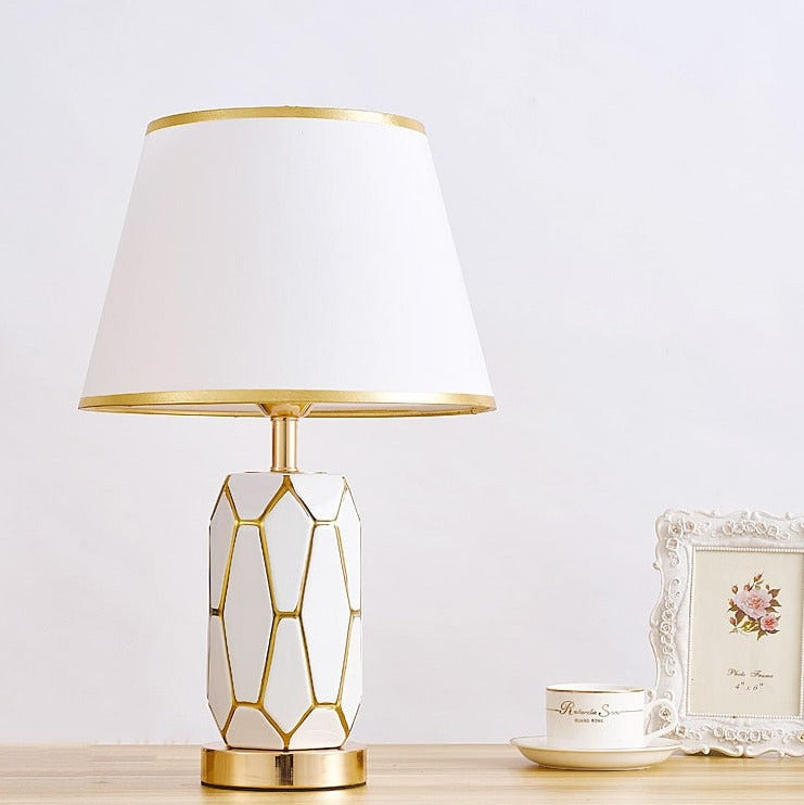 CeramiGlow – Retro Ceramic Desk Lamp for a Nostalgic Touch 0