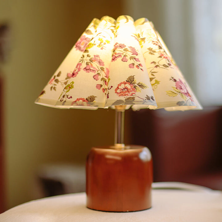 CharmeGlow - Vintage-Inspired Lamp with Soft, Warm Glow 1