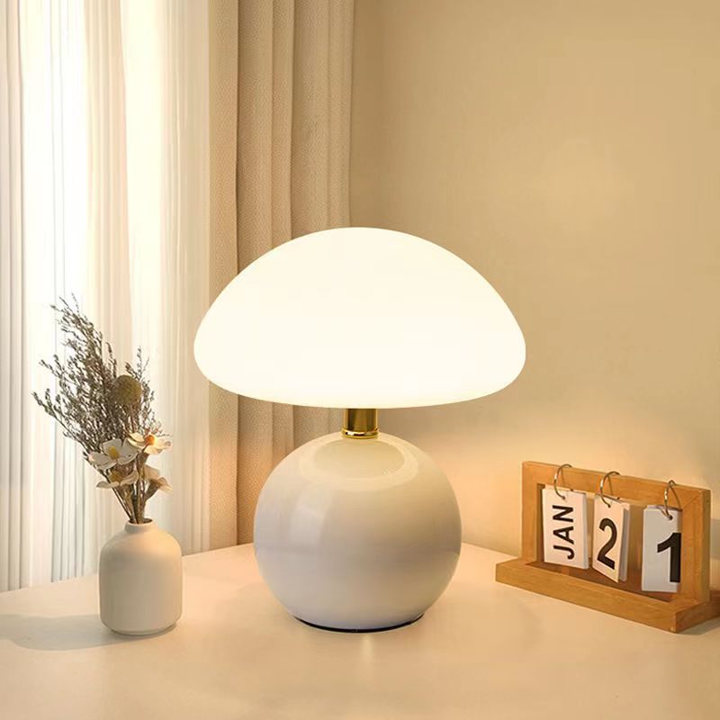ChicMushroom – Bauhaus-Style Cream Lighting 1