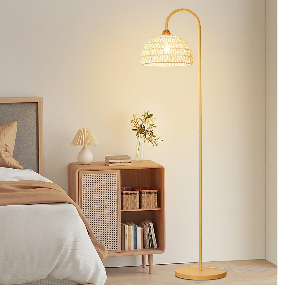Clovor Floor Lamp 1