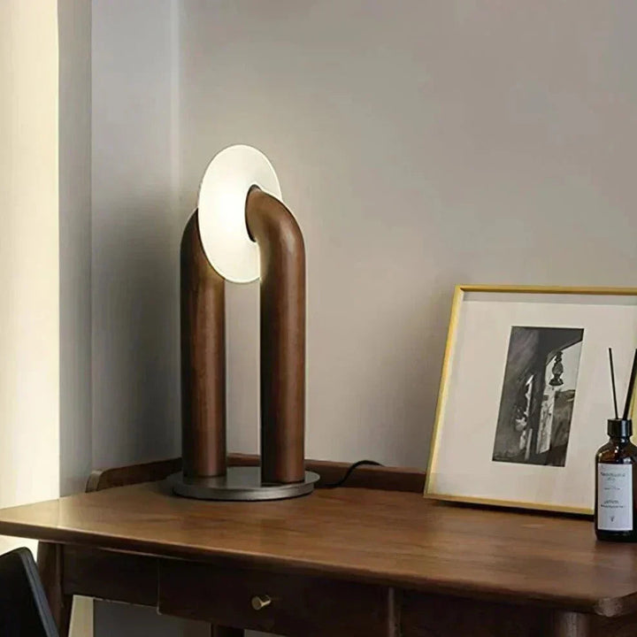 CurveGlow – Innovative Desk Light 2