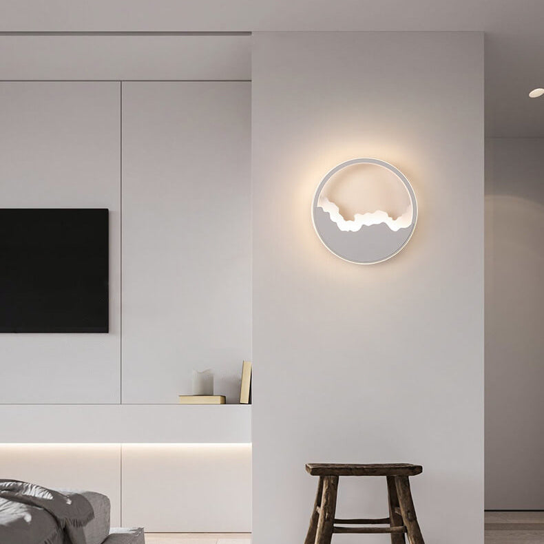 CurveLume – Stylish Wave-Design Wall Light 1