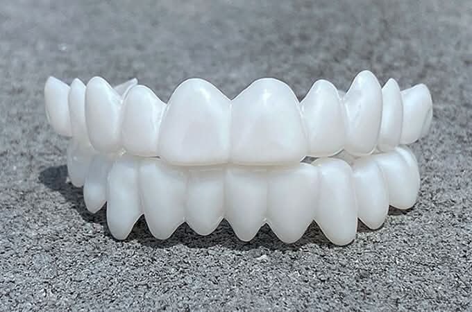 DenturaFlex | Customizable Natural-Looking Dental Prosthesis for Comfort 1