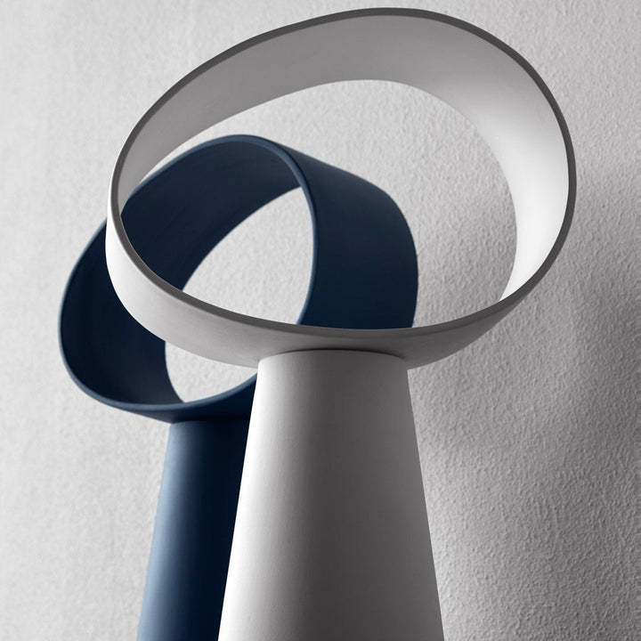 EclipseGlow - Table Lamp with Sleek Design and Atmospheric Lighting 8