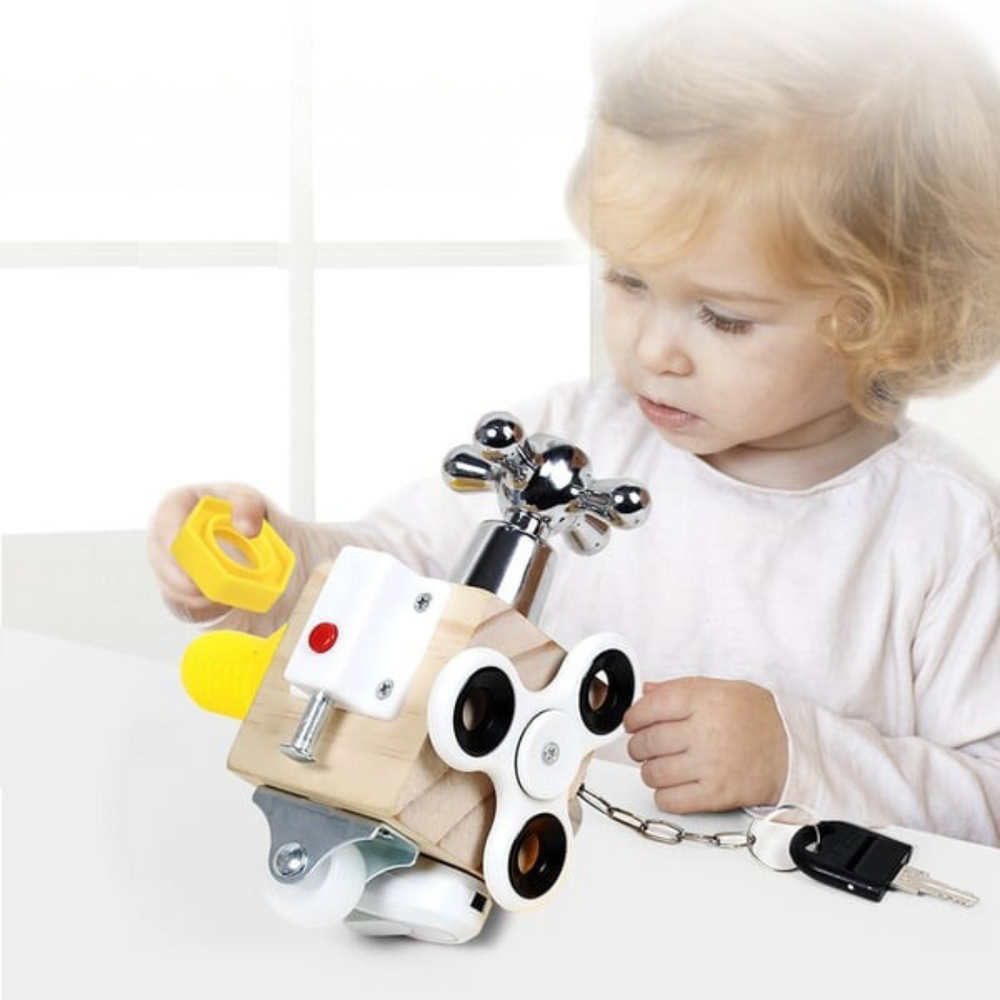Educational Wooden Activity Box 7-in-1 Learning Toy for Toddlers 3+ Motor Skills Development 0