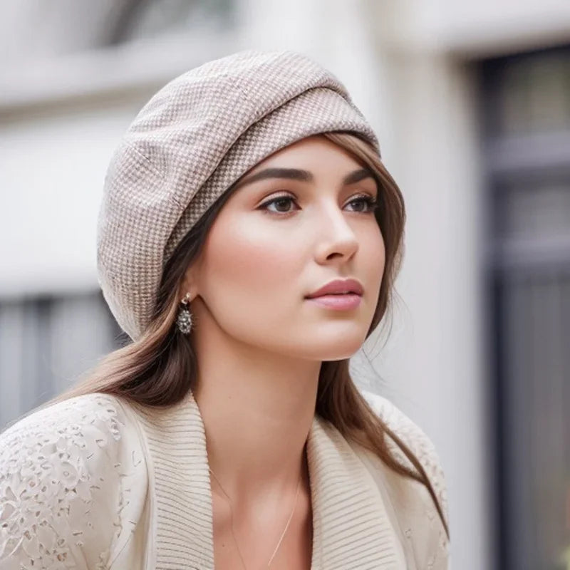 Elegant Women's Beret Hat with Soft Fabric – Timeless Accessory for Chic Style 1