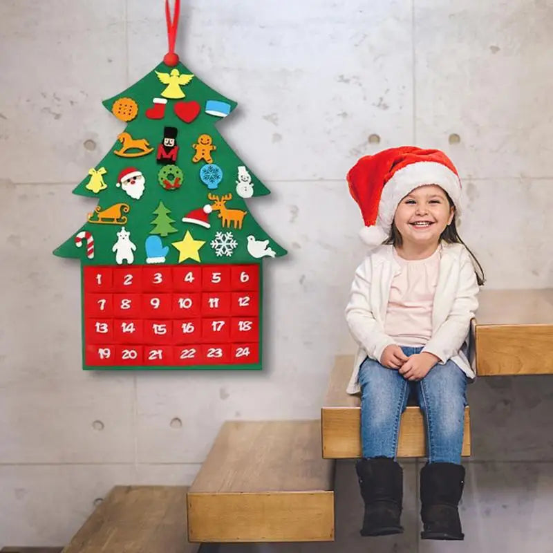 FeltTree | Charming Festive Advent Calendar with 24 Pockets for Christmas 2