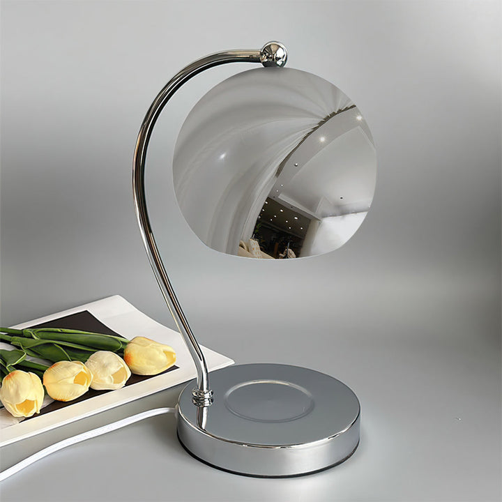 FlameGlow - Table Lamp with Candle-Like Light and Sleek Finish 11