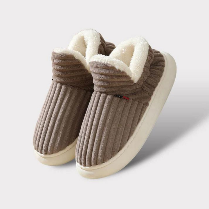 FleeceComfort | Cozy Soft Thermal Unisex Indoor Slippers 4