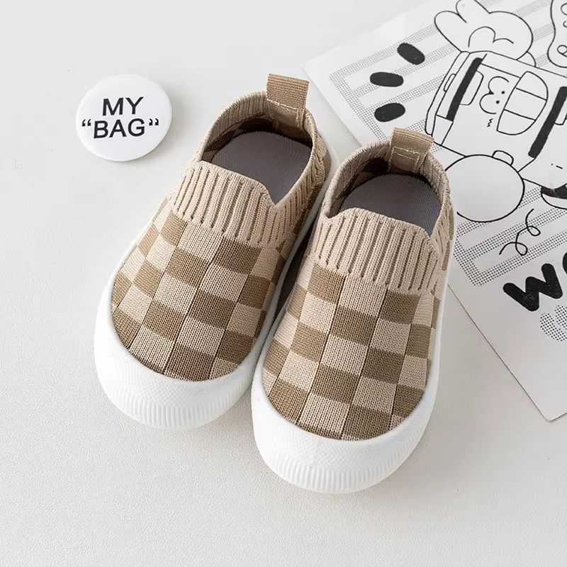 Flexibele Instapschoenen voor Peuters met Antislipzool en Ruitjespatroon - Comfortabele Slip-On Schoenen 0
