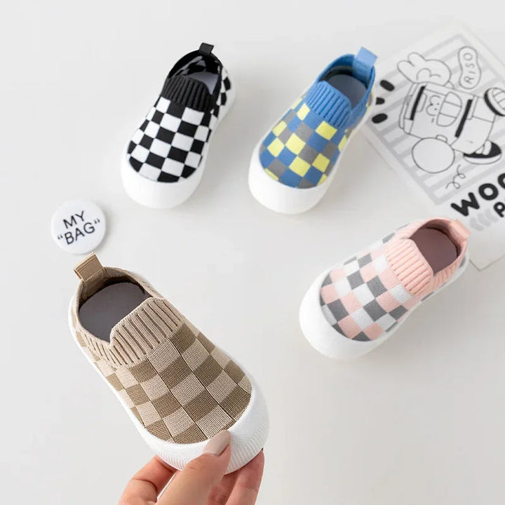 Flexibele Instapschoenen voor Peuters met Antislipzool en Ruitjespatroon - Comfortabele Slip-On Schoenen 2