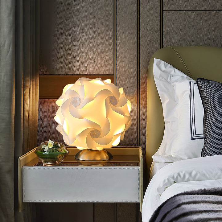 FloraBeam - Table Lamp with Blooming Influence and Sophisticated Illumination 2