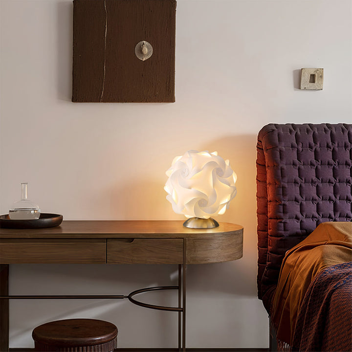 FloraBeam - Table Lamp with Blooming Influence and Sophisticated Illumination 6