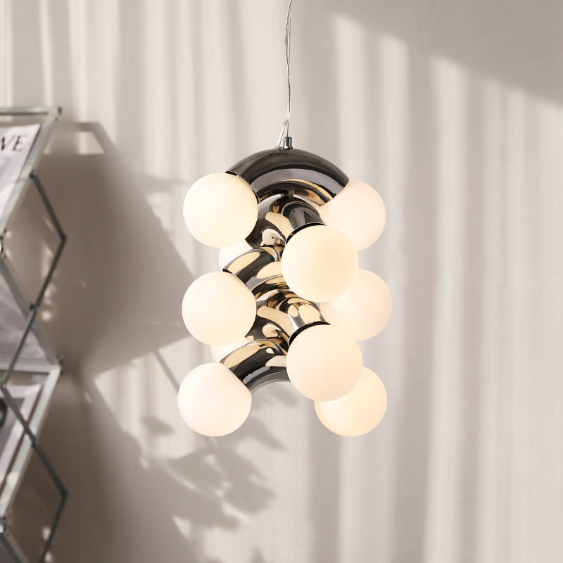 Floreza | Bauhaus-style Pendant Lamp with Polished Curves 1