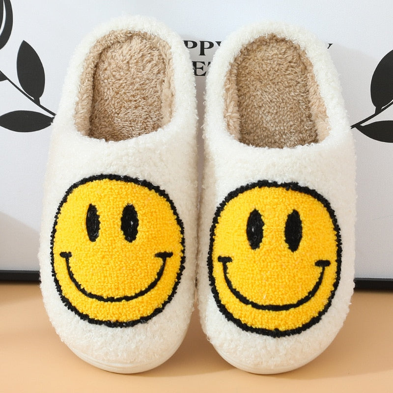 FluffyStep™ – Warm Slippers with Smiley – Comfortable Winter Slippers 0
