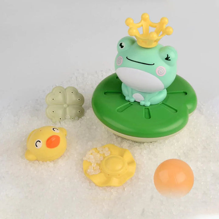 FroggySpray – Frog pool fountain toy with a playful sprinkler and a smiling character look 2
