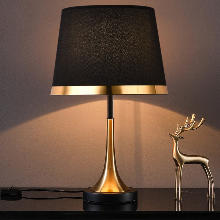 GiltGlow – Elegant Gold and Black Retro Table Lamp 2