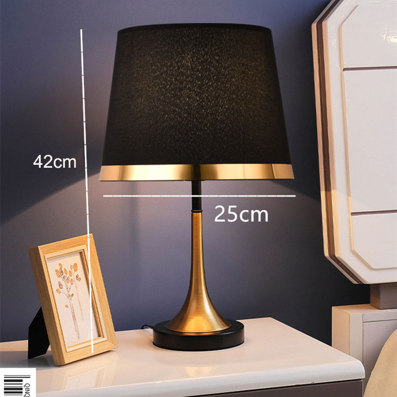 GiltGlow – Elegant Gold and Black Retro Table Lamp 5
