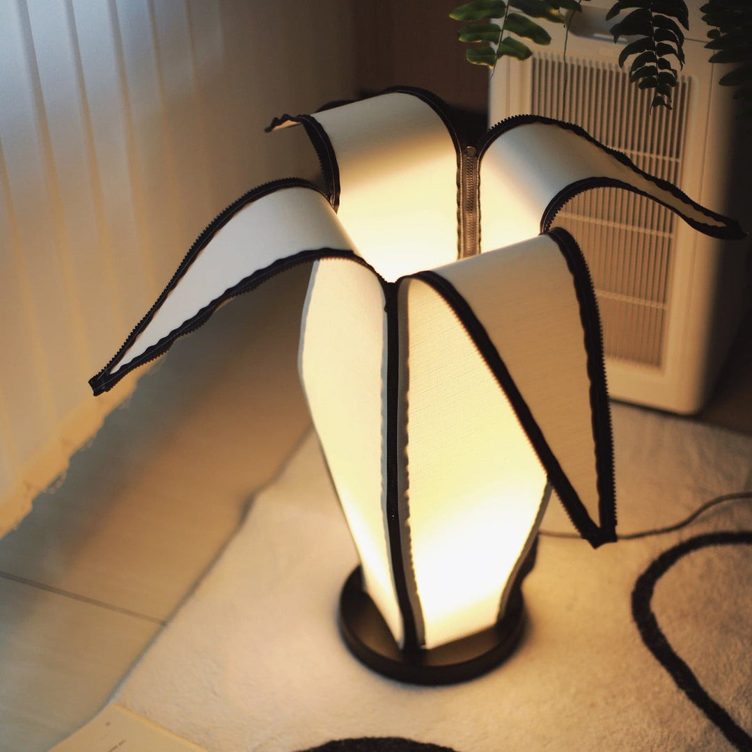 GlowBanana - Table Lamp with Joyful Banana Shape and Soft Radiance 7