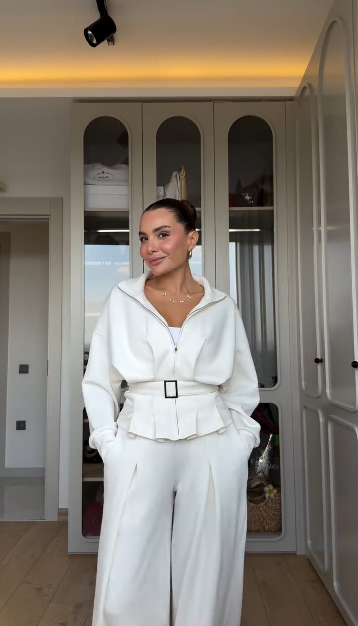 Ilary | Modern Two-Piece Coordinate Set with Zipped Sweatshirt – Stylish Comfort for Everyday Wear 3