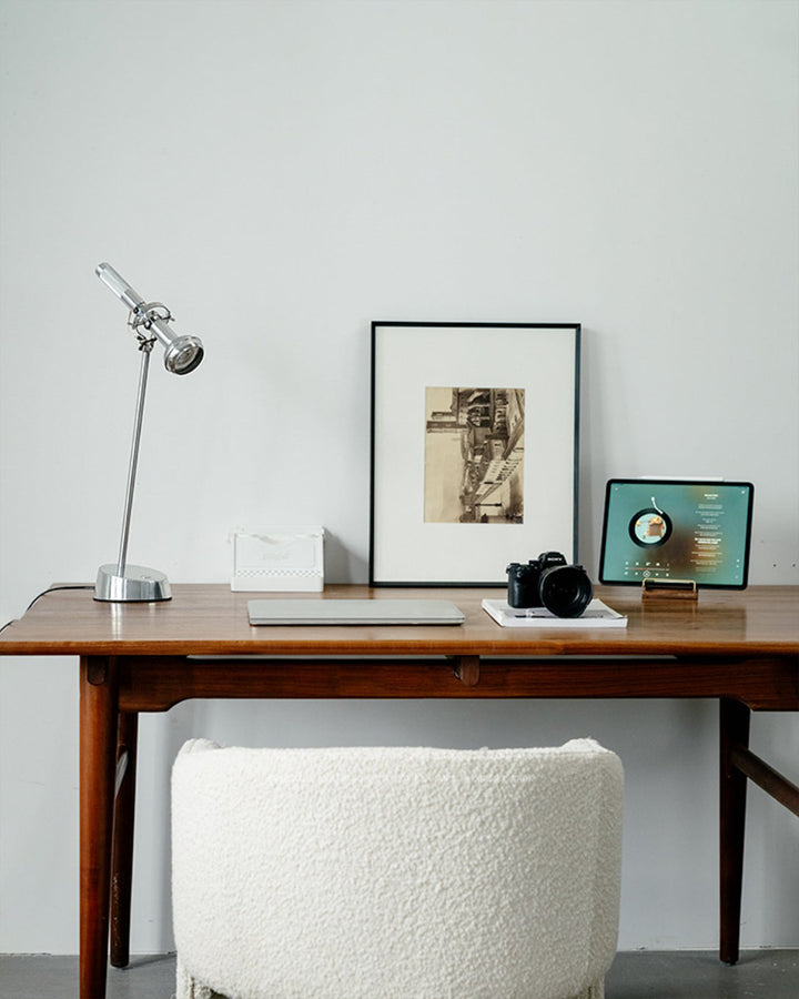 IronLume – Sleek Metal Industrial Table Lamp 4