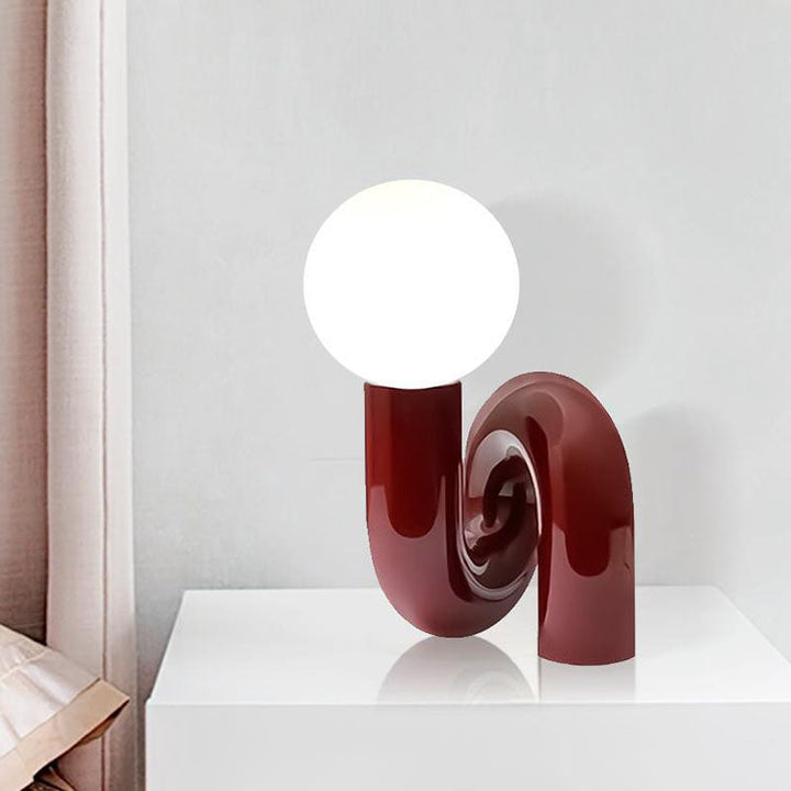 ItalicGlow – Elegant Desk Lamp with a Stylish Tilt 5
