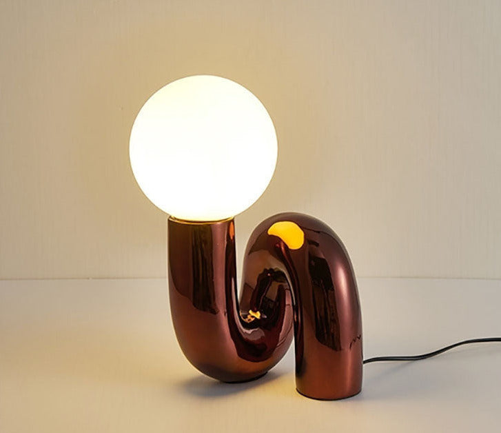 ItalicGlow – Elegant Desk Lamp with a Stylish Tilt 6