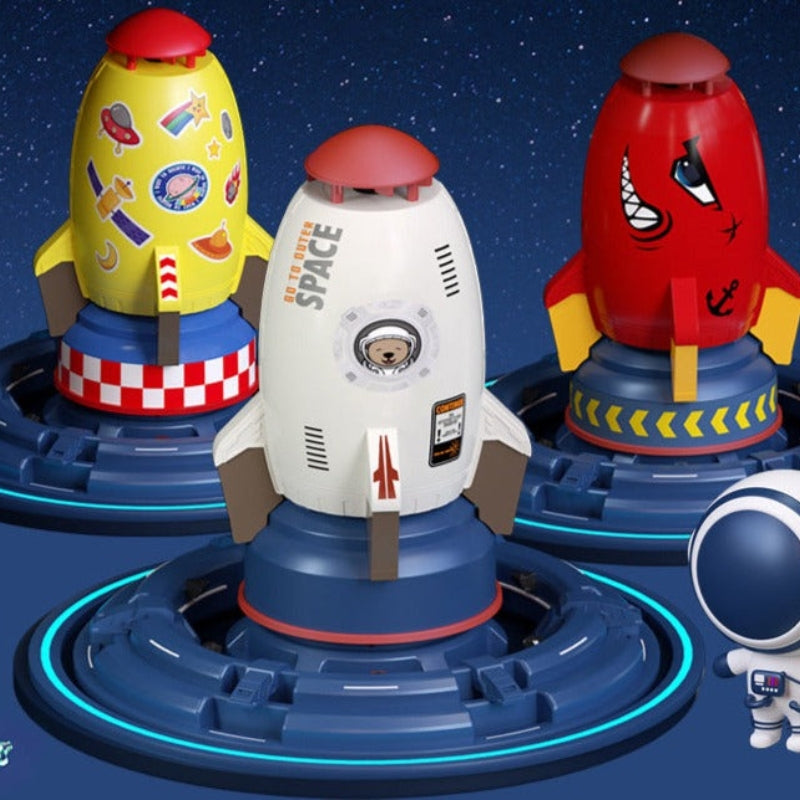 JetOrbit – Floating sprinkler toy with spinning water jets and a rising rocket 3