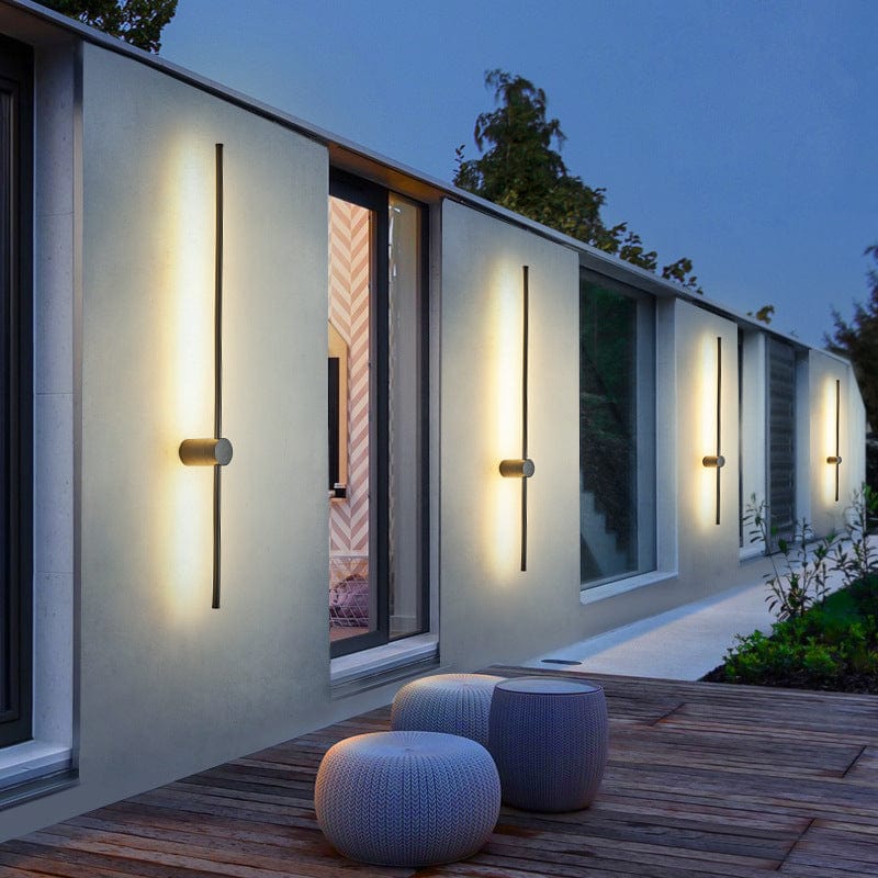 Klarvia | Luminous Line Outdoor Lamp for Modern Exteriors 0