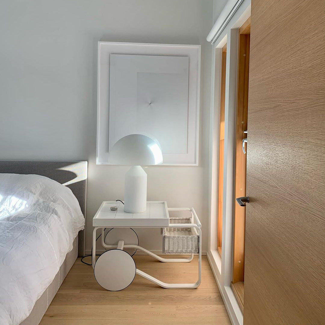 LineaLight | Simple & Elegant Desk Lamp for Ambient Illumination 9