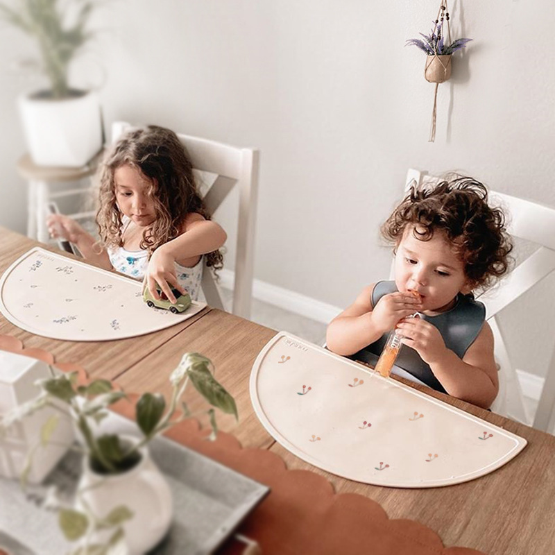 LunaMat™ – Rutschresistant Silicone Children's Placemat – Charming Tablemat 8