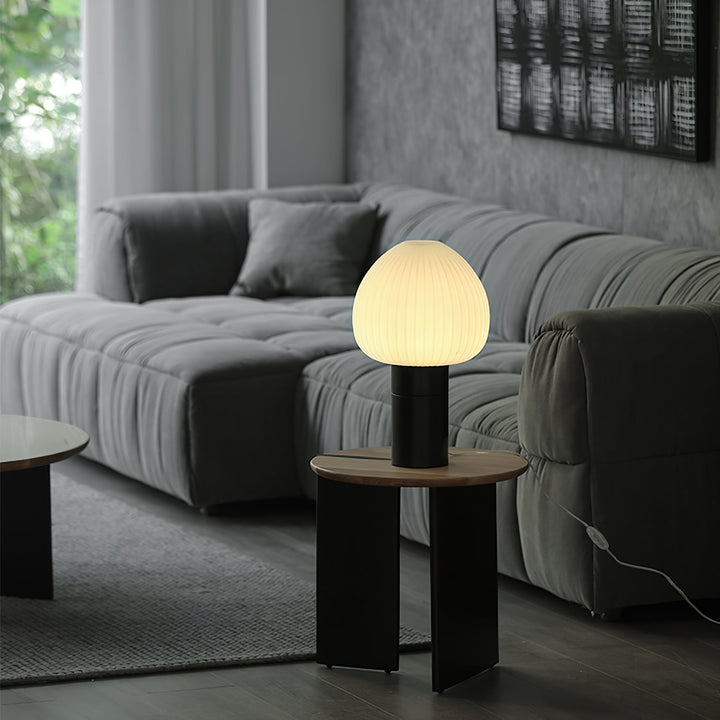 LuxeAura - Table Lamp with Subtle Elegance and Warm, Inviting Light 3